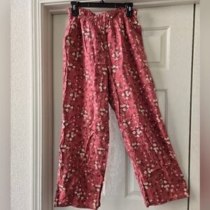 Old Navy Floral soft red and cream colored Lounge Pants small NWOT